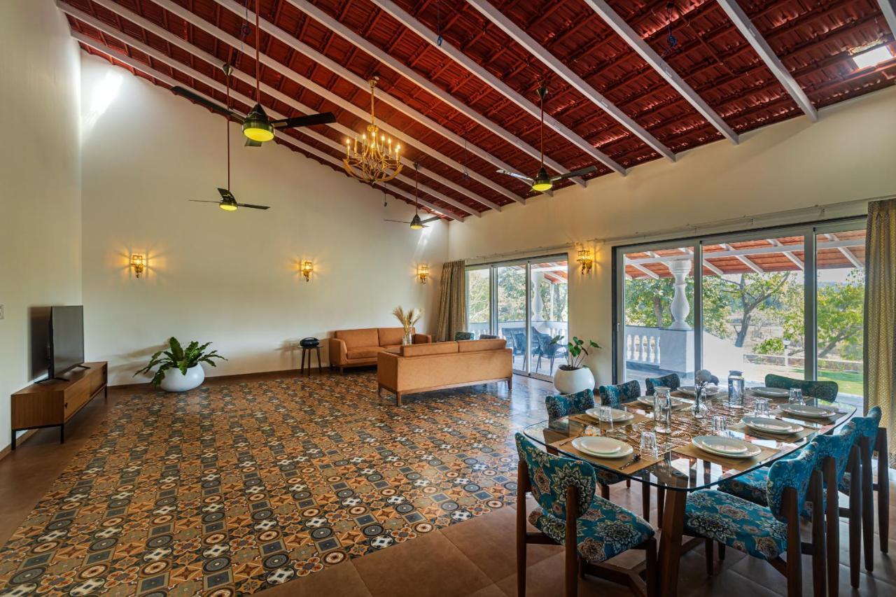 Saffronstays Mariposa By The River Montana, Karjat Eksteriør billede